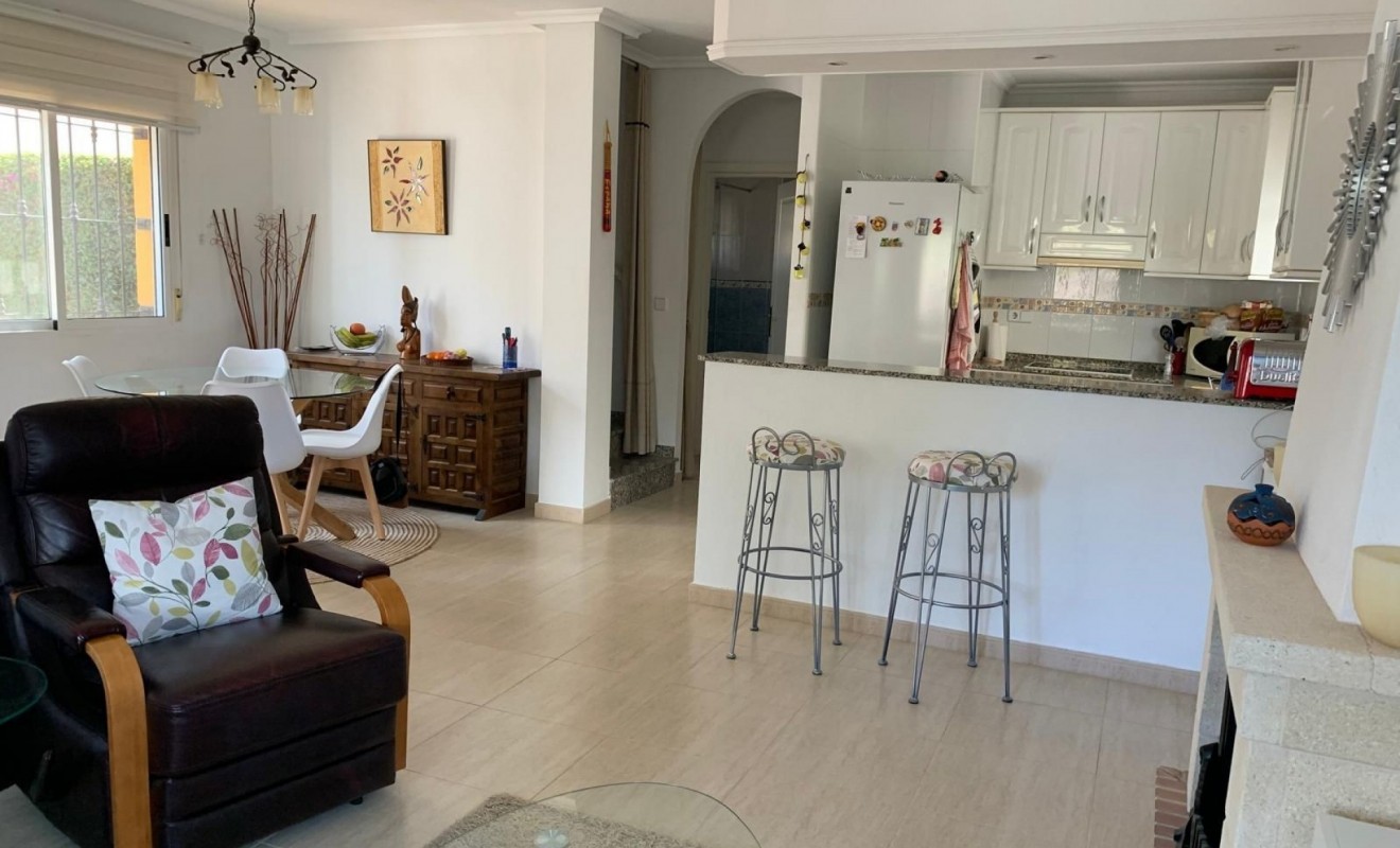 Sale - Detached House / Villa - Guardamar del Segura - Guardamar - El Raso