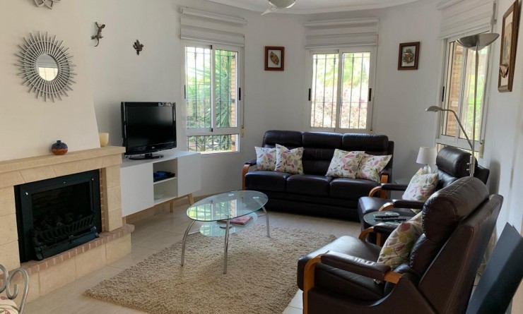 Sale - Detached House / Villa - Guardamar del Segura - Guardamar - El Raso