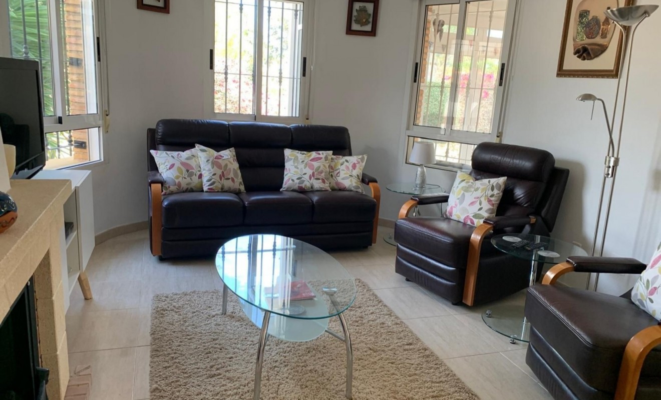 Sale - Detached House / Villa - Guardamar del Segura - Guardamar - El Raso