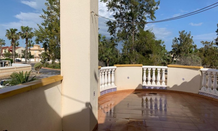 Sale - Detached House / Villa - Guardamar del Segura - Guardamar - El Raso