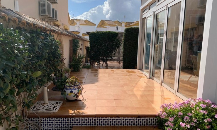 Sale - Detached House / Villa - Guardamar del Segura - Guardamar - El Raso