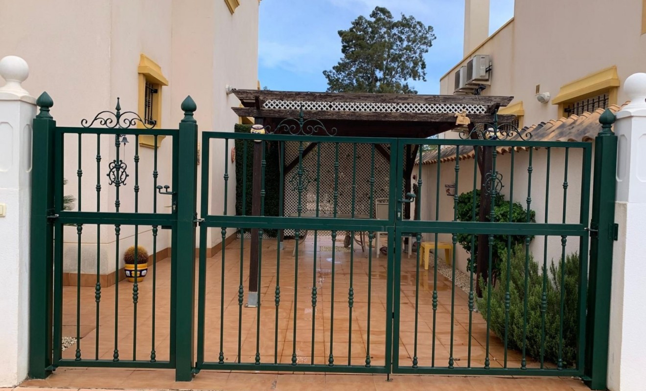 Sale - Detached House / Villa - Guardamar del Segura - Guardamar - El Raso