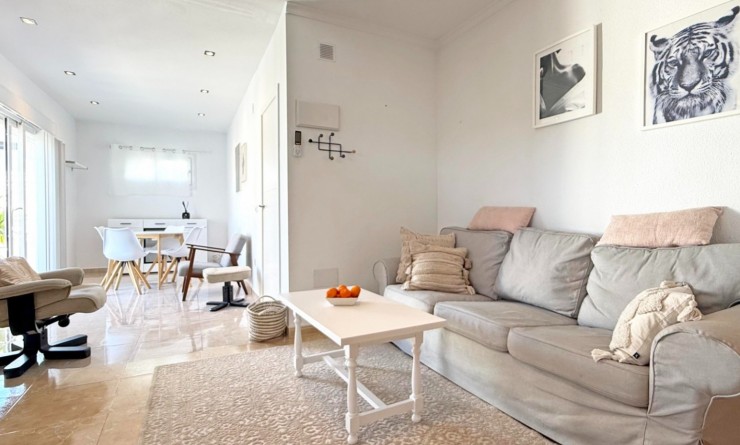 Sale - Bungalow - Torrevieja - Torrelamata - La Mata