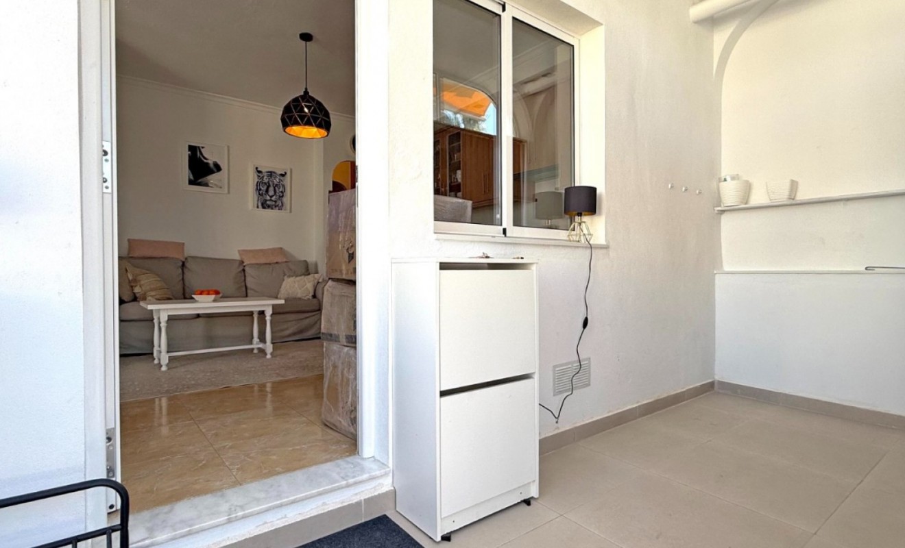 Sale - Bungalow - Torrevieja - Torrelamata - La Mata