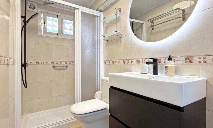 Sale - Bungalow - Torrevieja - Torrelamata - La Mata