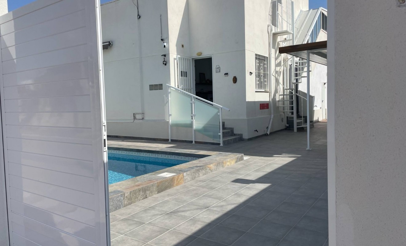 Wederverkoop - Villa - Torrevieja - San Luis