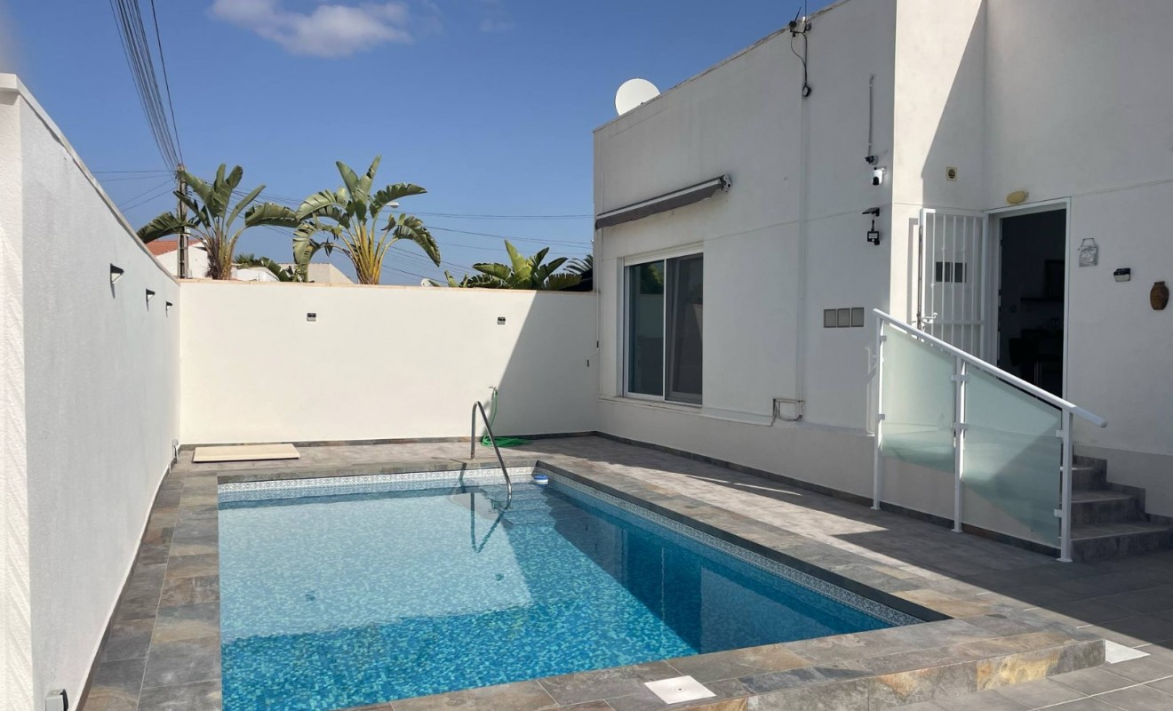 Wederverkoop - Villa - Torrevieja - San Luis