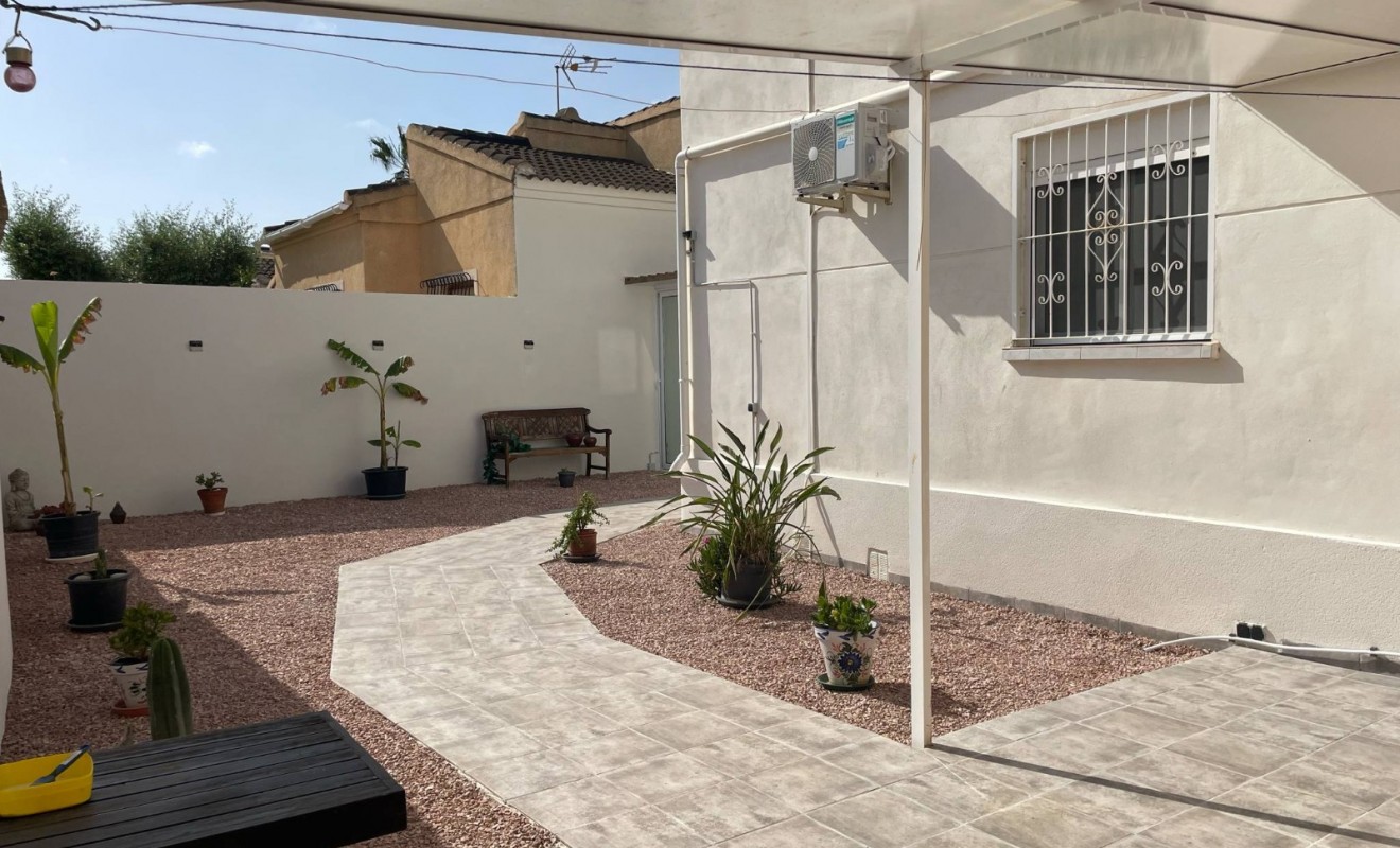 Wederverkoop - Villa - Torrevieja - San Luis