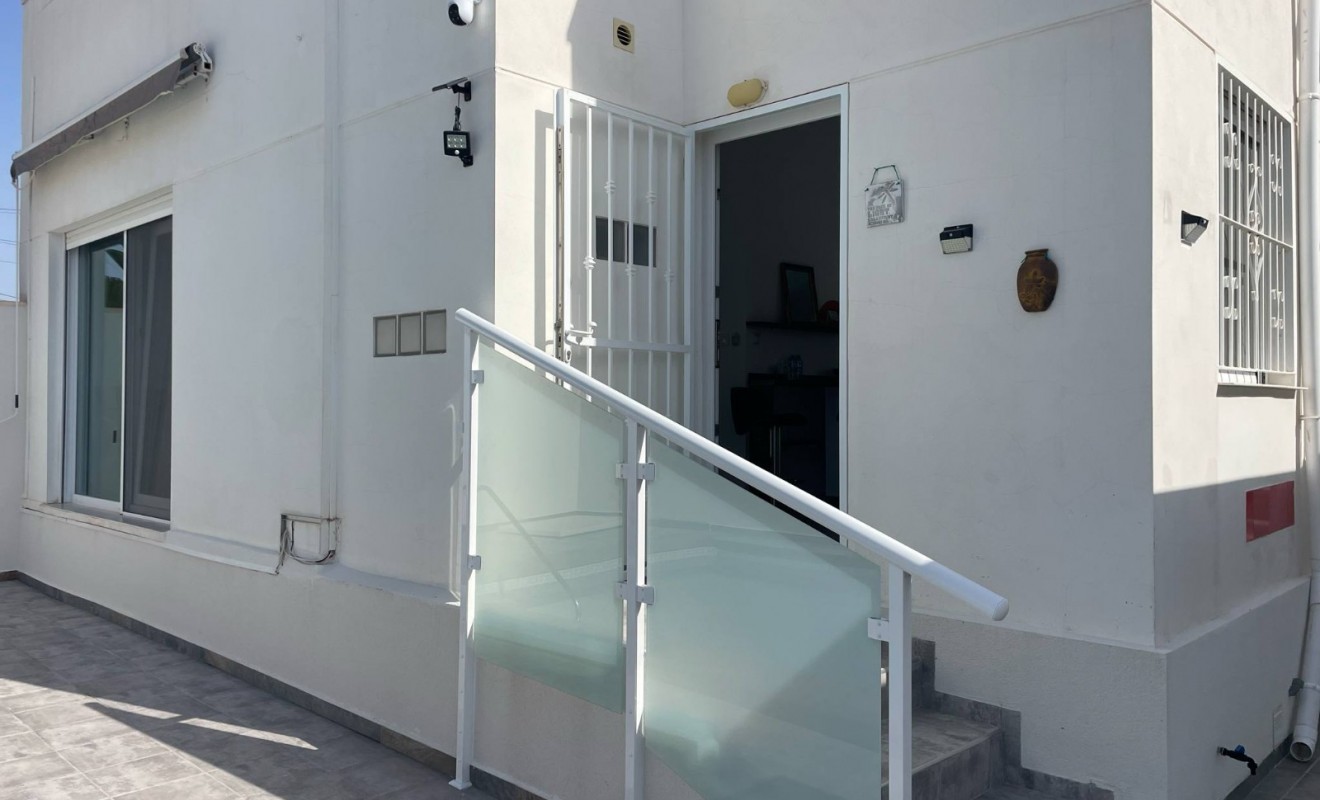 Wederverkoop - Villa - Torrevieja - San Luis