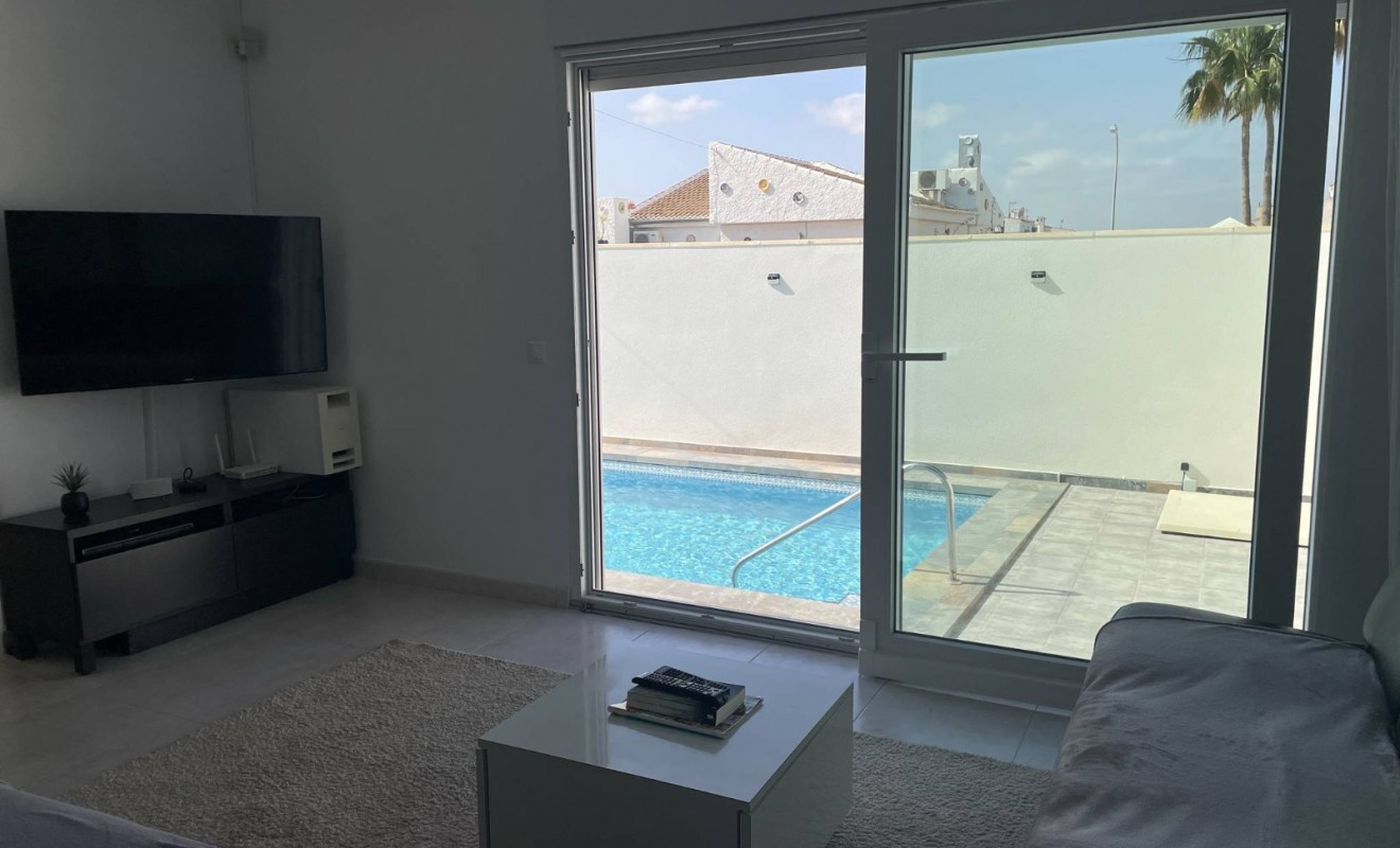 Wederverkoop - Villa - Torrevieja - San Luis