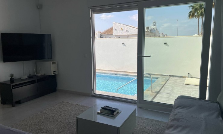 Wederverkoop - Villa - Torrevieja - San Luis
