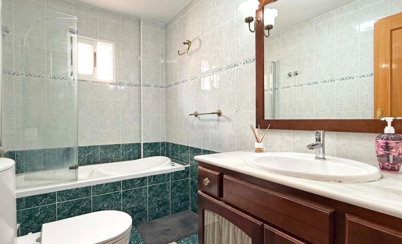 Sale - Semi Detached Villa - Orihuela Costa - Los Altos