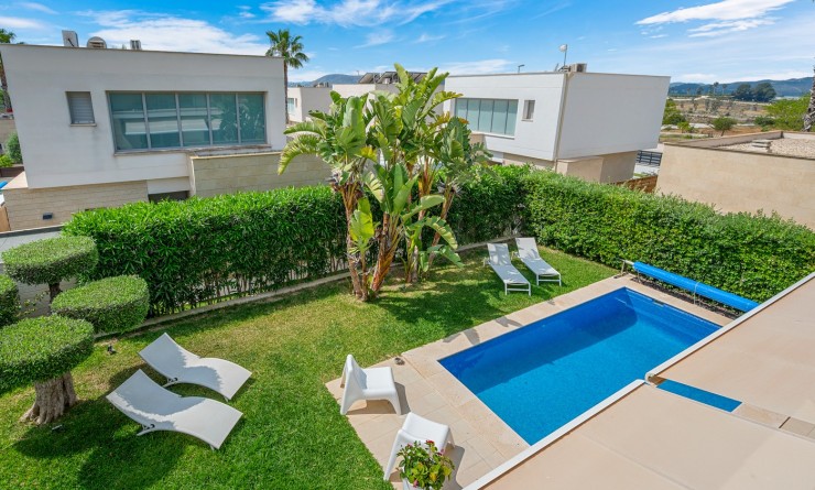 Sale - Villa - Orihuela - Vistabella Golf