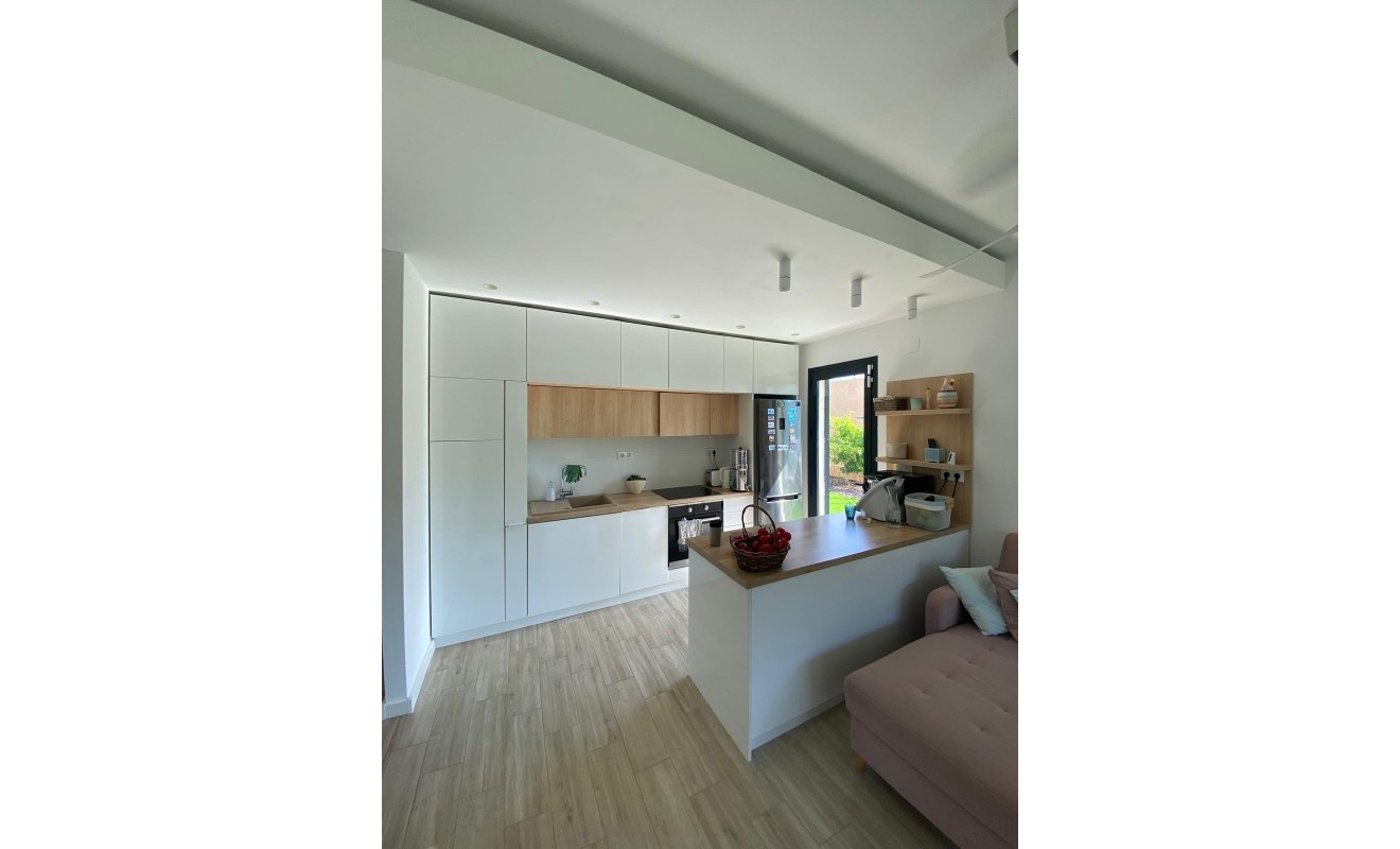 Sale - Villa - Orihuela - La Zenia