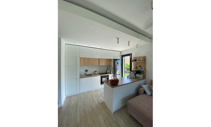 Sale - Villa - Orihuela - La Zenia