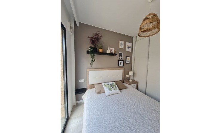 Sale - Villa - Orihuela - La Zenia