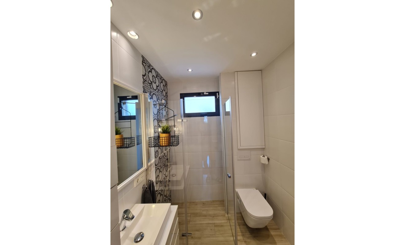 Sale - Villa - Orihuela - La Zenia