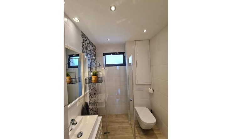 Sale - Villa - Orihuela - La Zenia