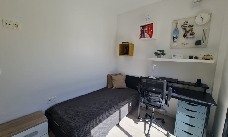 Sale - Villa - Orihuela - La Zenia