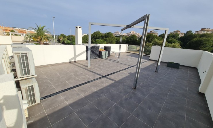 Sale - Villa - Orihuela - La Zenia