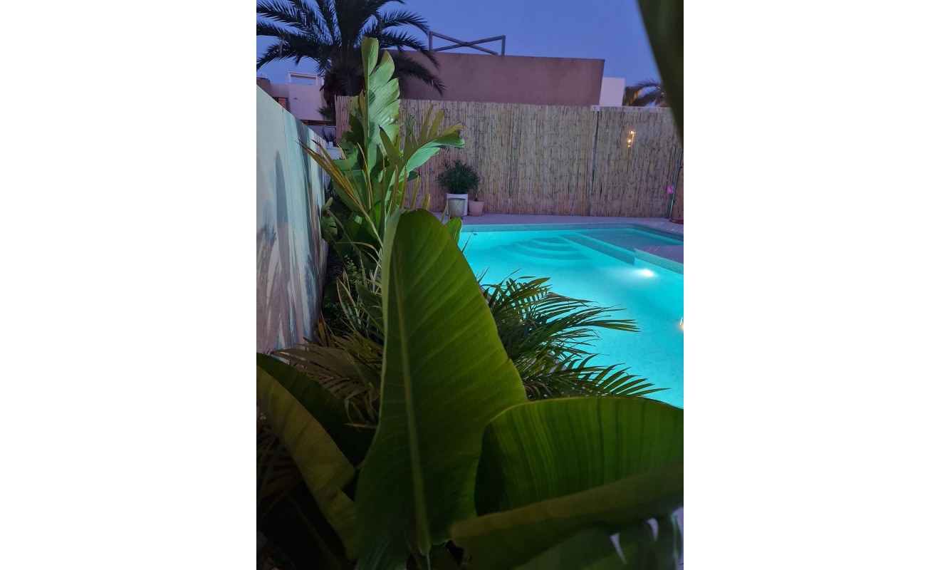 Sale - Villa - Orihuela - La Zenia