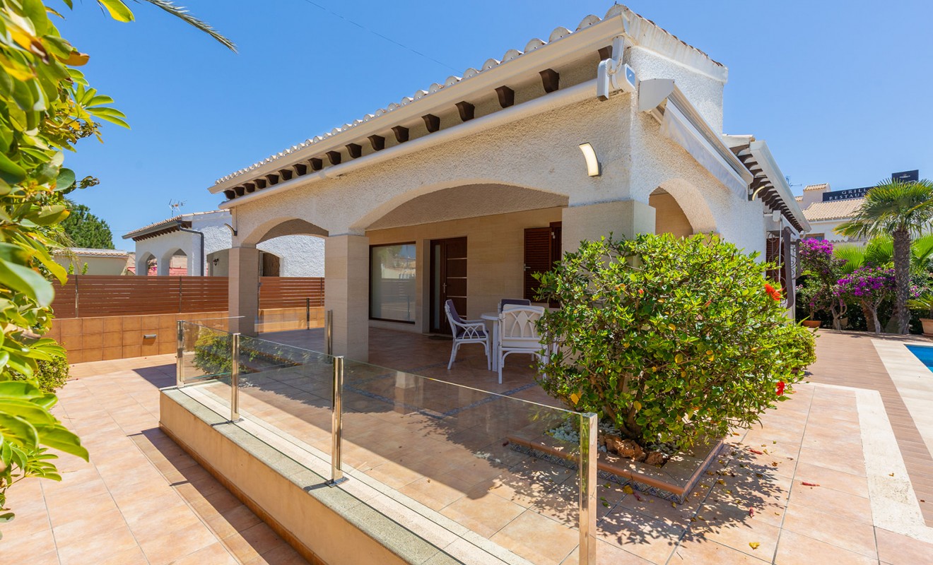 Wederverkoop - Villa - Orihuela - Orihuela Costa