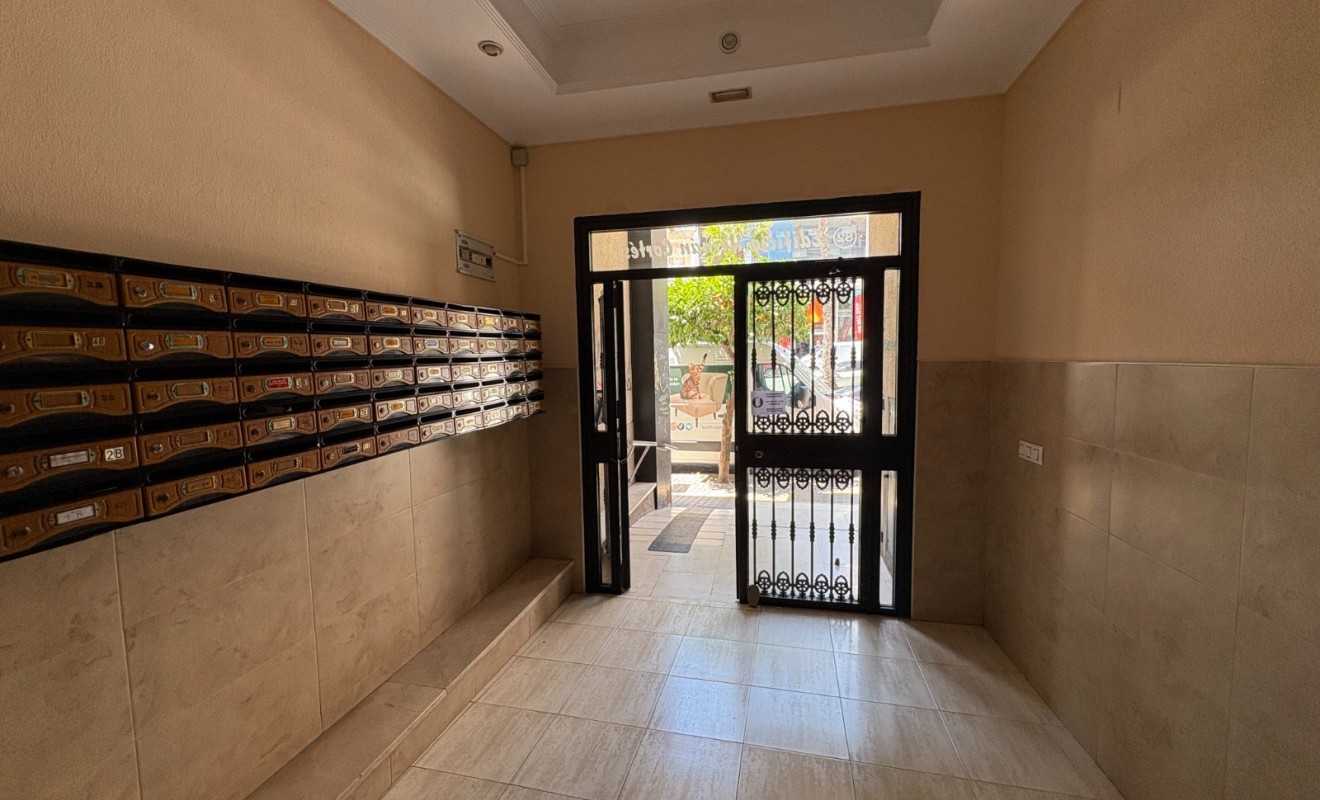 Wederverkoop - Appartement - Torrevieja - Centro