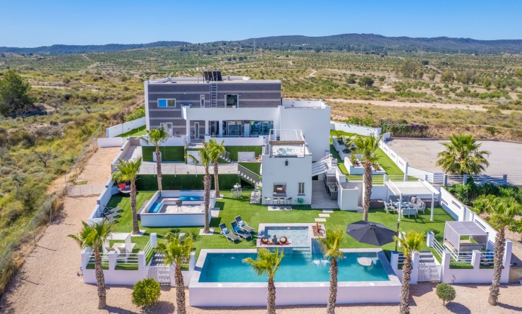 Sale - Villa - Torremendo