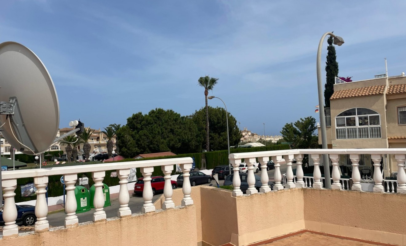 Sale - 2. Town house - Orihuela Costa - La Florida