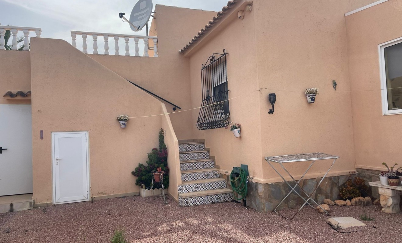 Sale - 2. Town house - Orihuela Costa - La Florida