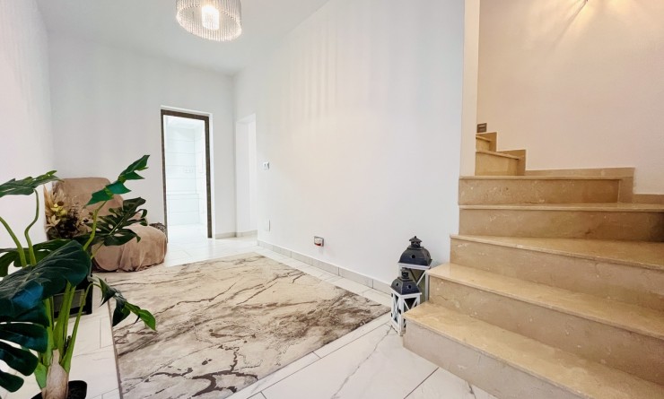 Revente - Villa - San Miguel de Salinas