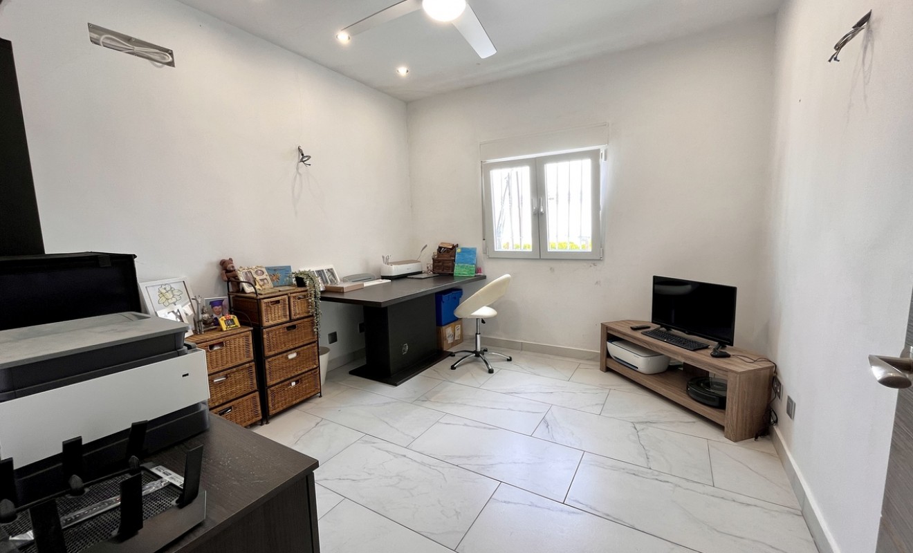 Revente - Villa - San Miguel de Salinas