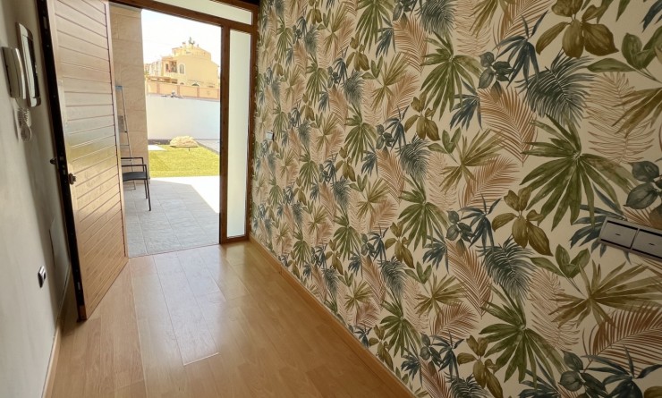 Wederverkoop - semi_detached_house - Torrevieja - Costa Blanca Sur