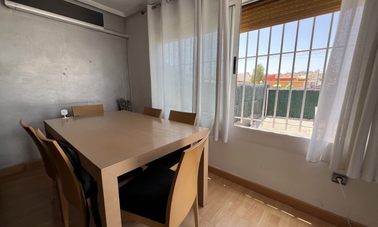 Wederverkoop - semi_detached_house - Torrevieja - Costa Blanca Sur