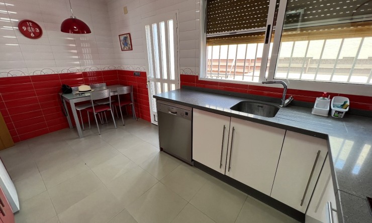 Wederverkoop - semi_detached_house - Torrevieja - Costa Blanca Sur