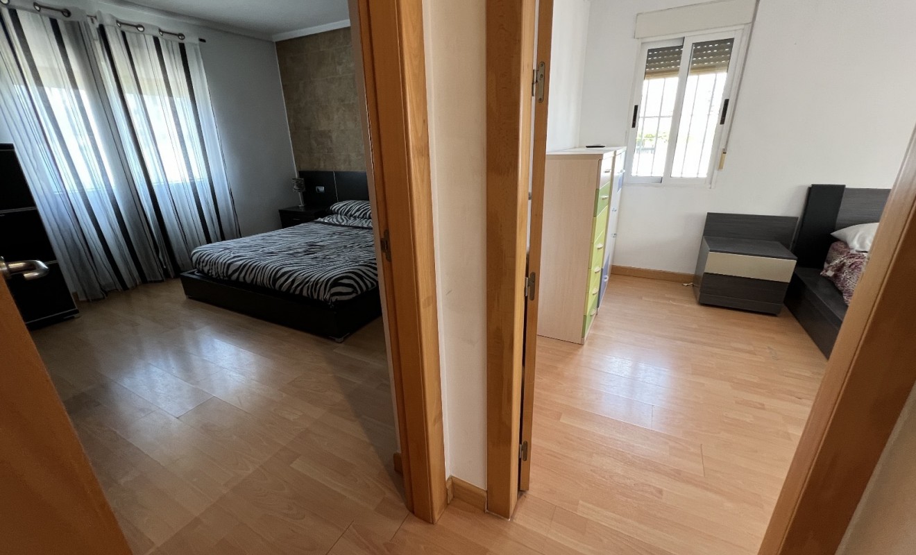 Wederverkoop - semi_detached_house - Torrevieja - Costa Blanca Sur