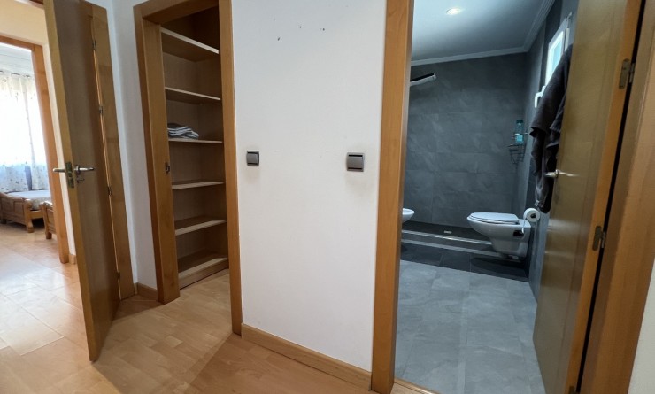 Wederverkoop - semi_detached_house - Torrevieja - Costa Blanca Sur