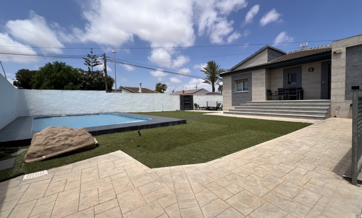 Wederverkoop - semi_detached_house - Torrevieja - Costa Blanca Sur