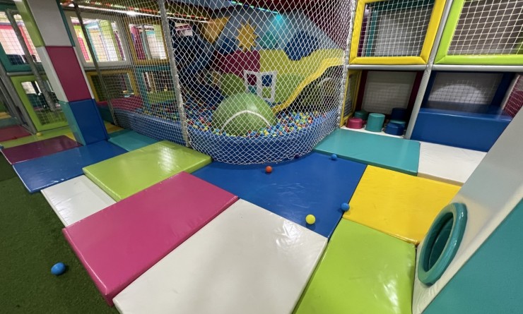 Sale - commercial_building - Torrevieja - Costa Blanca Sur