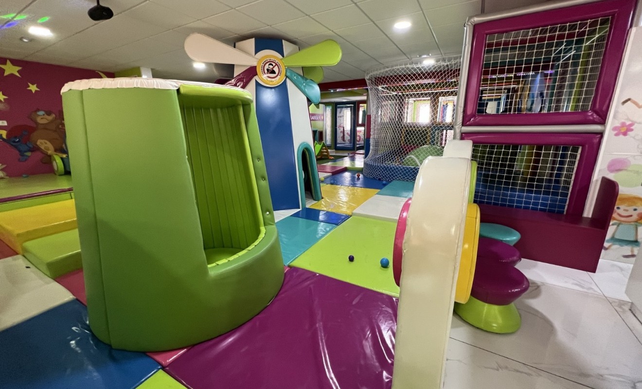 Sale - commercial_building - Torrevieja - Costa Blanca Sur