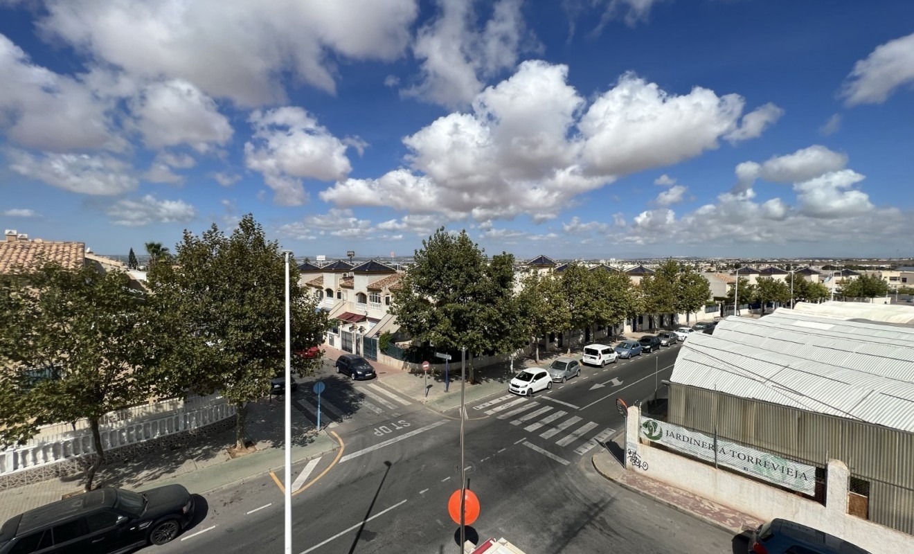 Sale - commercial_building - Torrevieja - Costa Blanca Sur