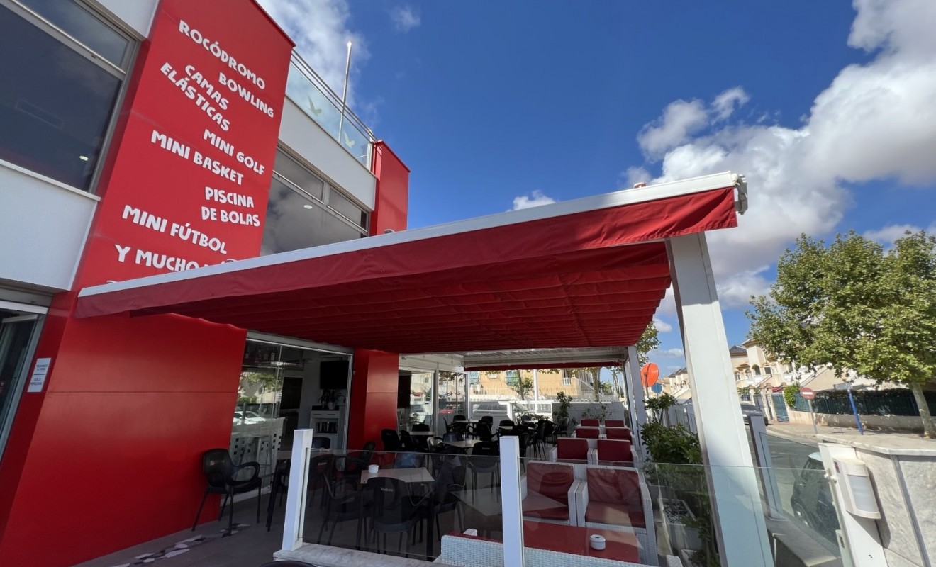 Sale - commercial_building - Torrevieja - Costa Blanca Sur