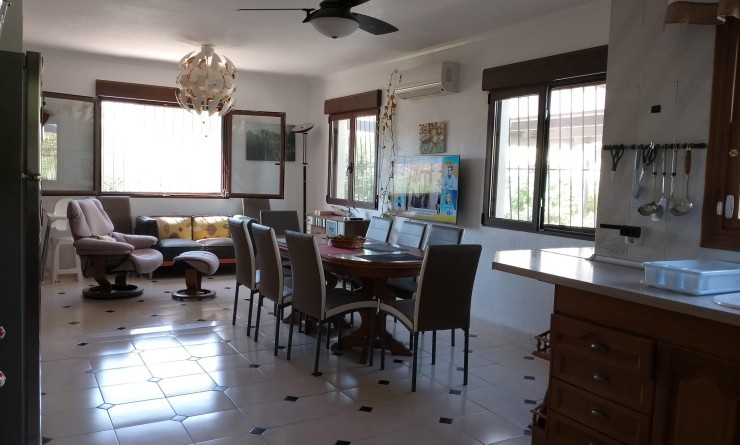 Wederverkoop - detached_house - Torrevieja - Costa Blanca Sur