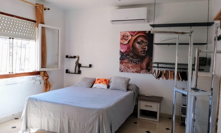 Wederverkoop - detached_house - Torrevieja - Costa Blanca Sur