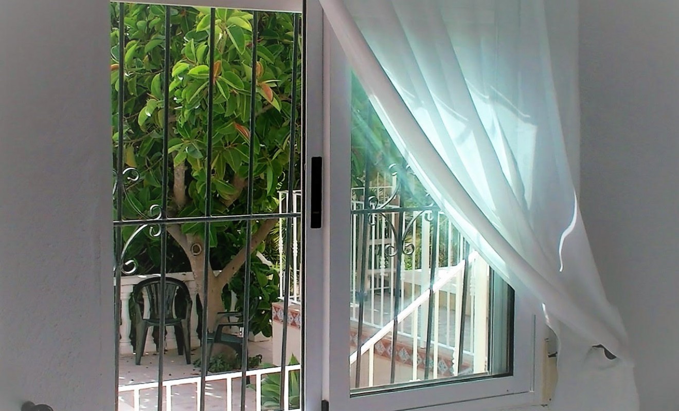 Wederverkoop - detached_house - Torrevieja - Costa Blanca Sur