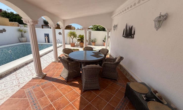 Wederverkoop - detached_house - Torrevieja - Costa Blanca Sur