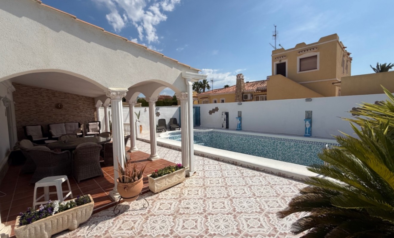 Wederverkoop - detached_house - Torrevieja - Costa Blanca Sur
