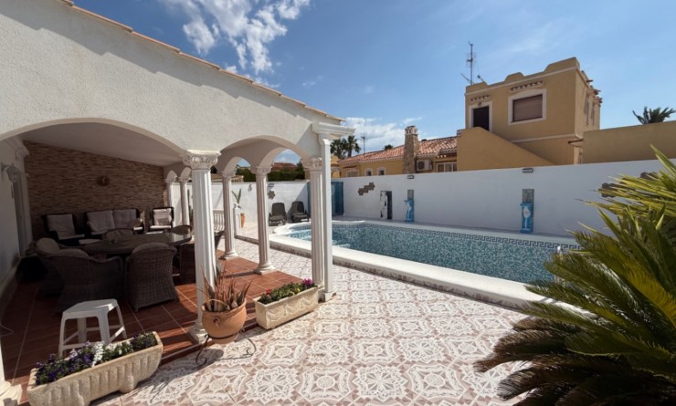 Wederverkoop - detached_house - Torrevieja - Costa Blanca Sur