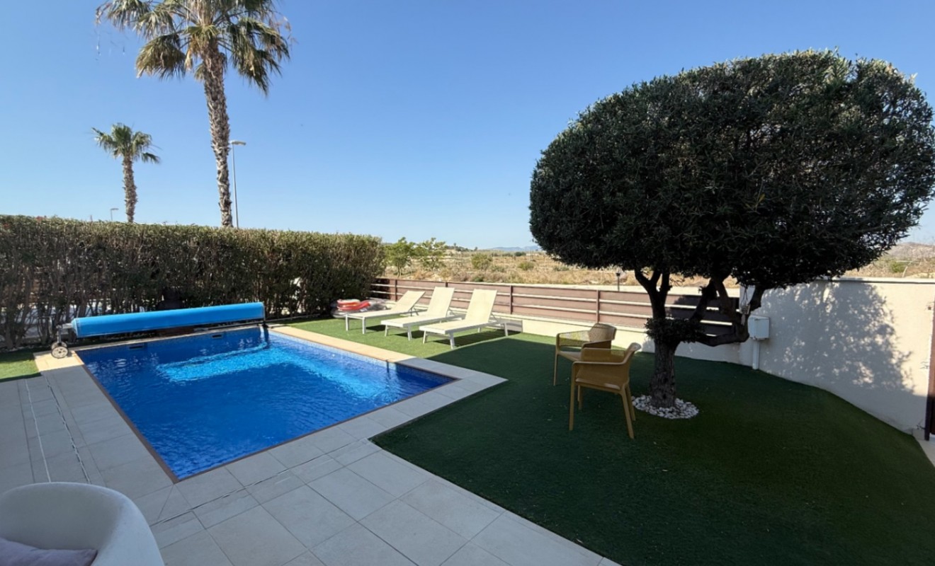 Sale - detached_house - Orihuela - Costa Blanca Sur