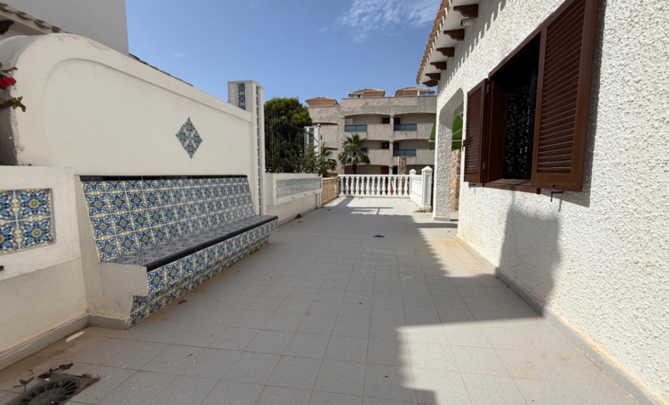 Sale - detached_house - Orihuela - Costa Blanca Sur